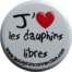 Badge blanc J'aime les dauphins libres